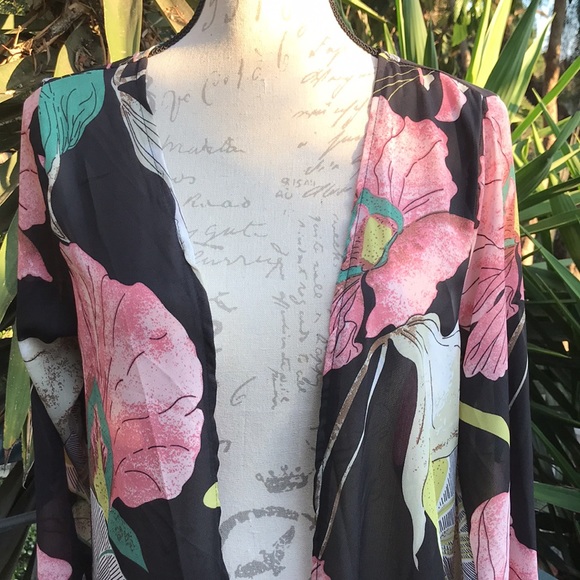 New! Floral K I M O N O - Picture 4 of 8